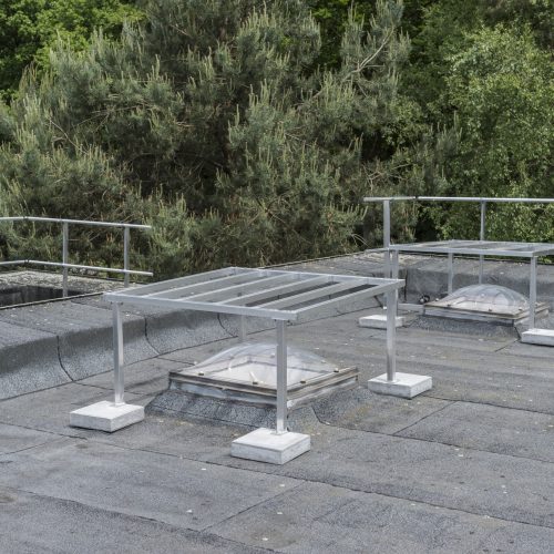 hekwerk op plat dak