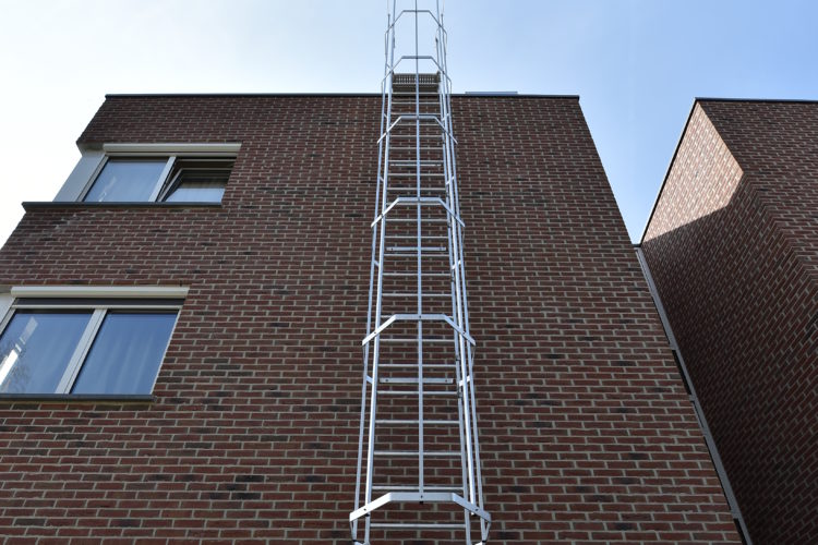 kooiladder op gevel