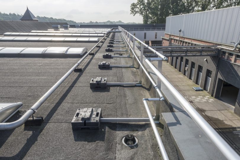 hekwerk op plat dak brouwerij westmalle