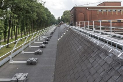 hekwerk op plat dak brouwerij westmalle