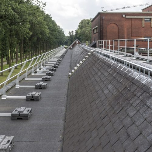 hekwerk op plat dak brouwerij westmalle