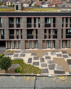 administratief-centrum-met-binnentuin-en-groendaken